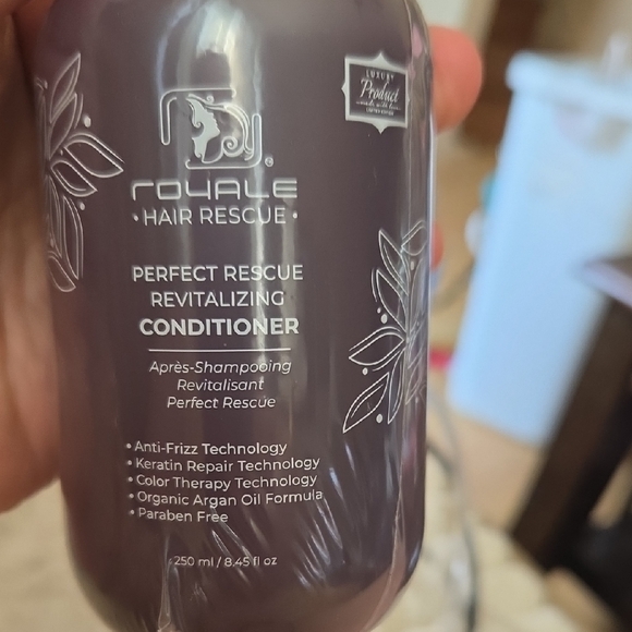 Royale Other - Royale Perfect Rescue Revitalizing Conditioner — Purple